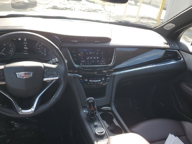 Certified 2022 Cadillac XT6 Premium Luxury w/ Technology Package AWD/4WD image 19