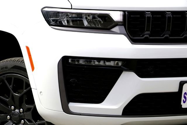 New 2026 Jeep Grand Cherokee L Summit image 3
