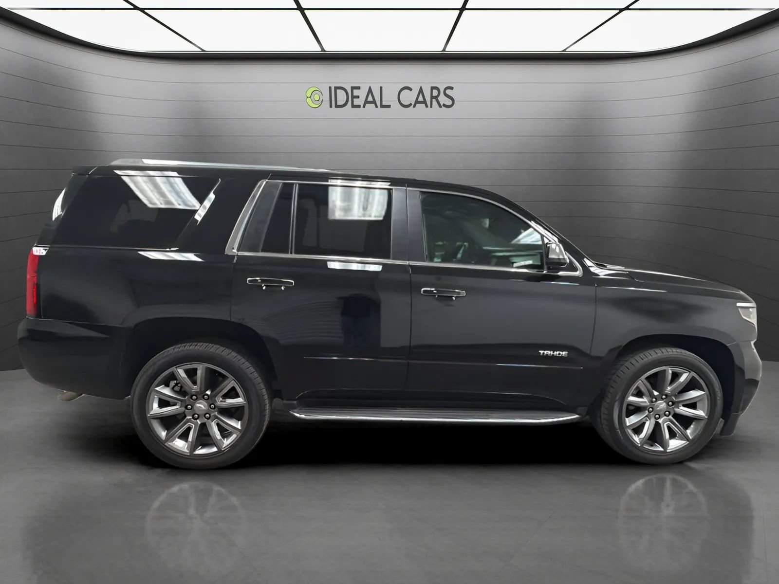 Used 2018 Chevrolet Tahoe Premier RWD image 4
