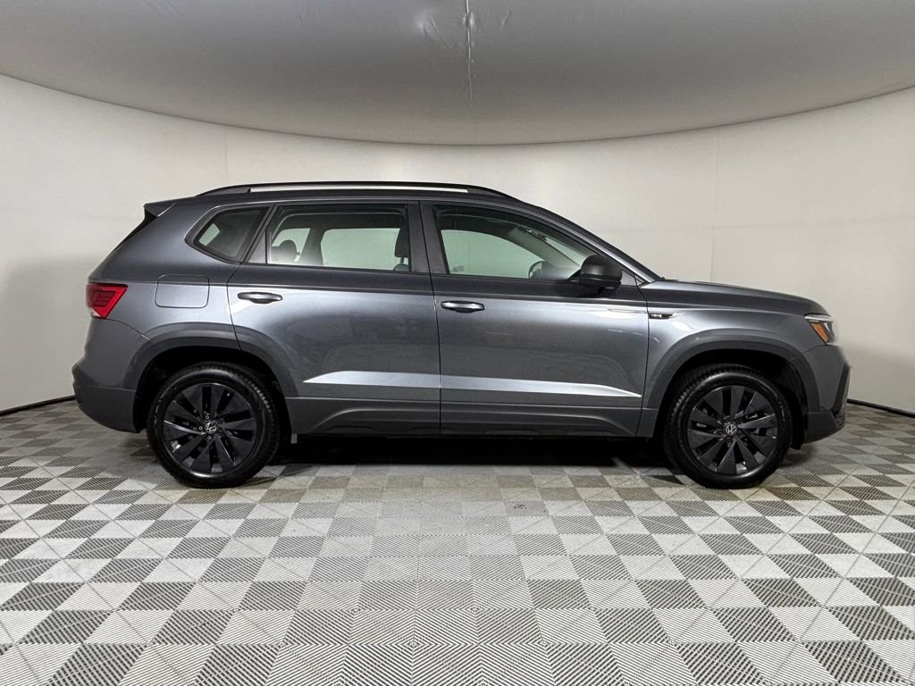 Used 2022 Volkswagen Taos S w/ IQ Drive S Package image 8