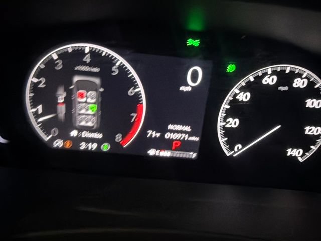 Used 2025 Honda Pilot Sport image 14
