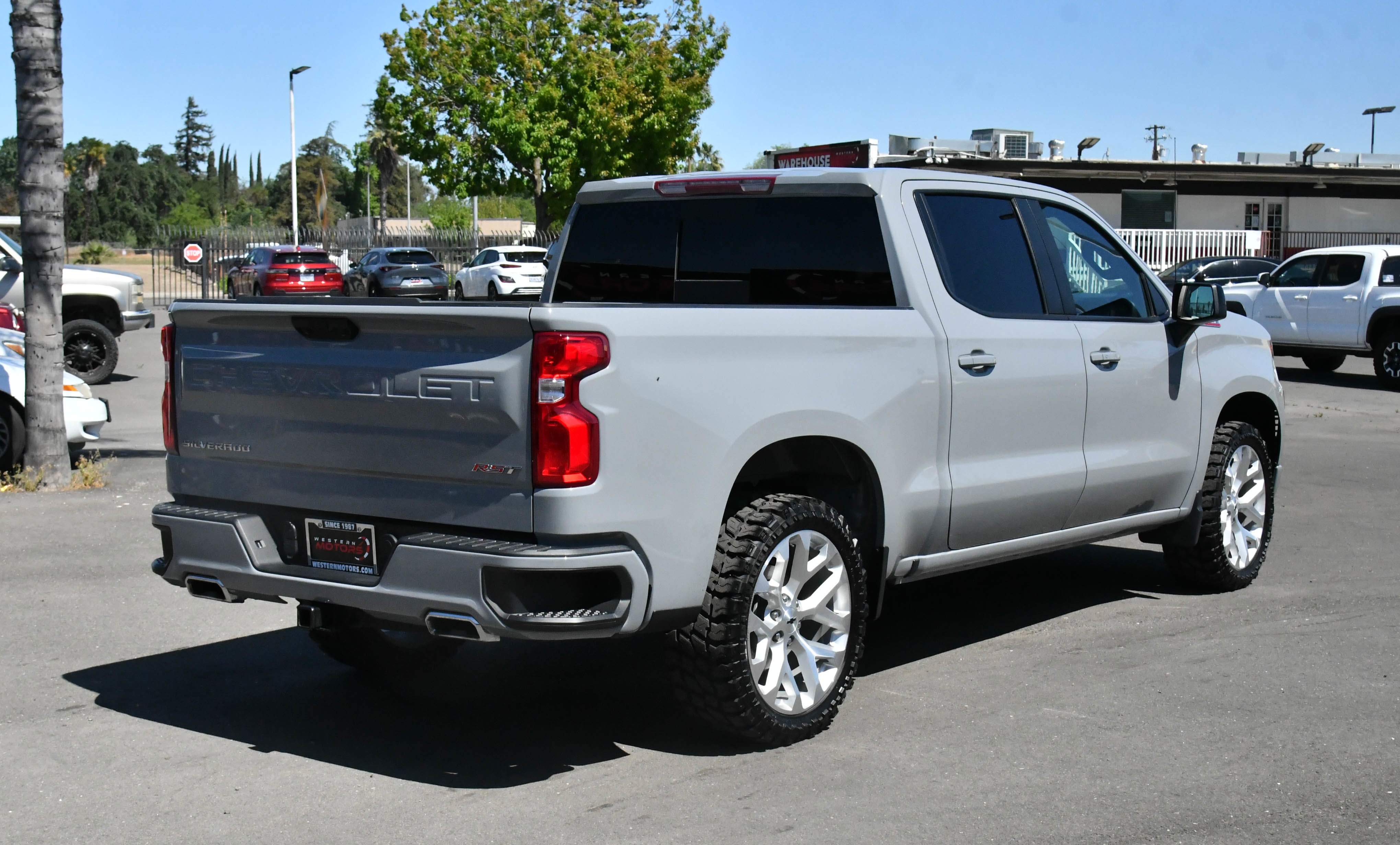 Used 2024 Chevrolet Silverado 1500 RST w/ Convenience Package II image 8