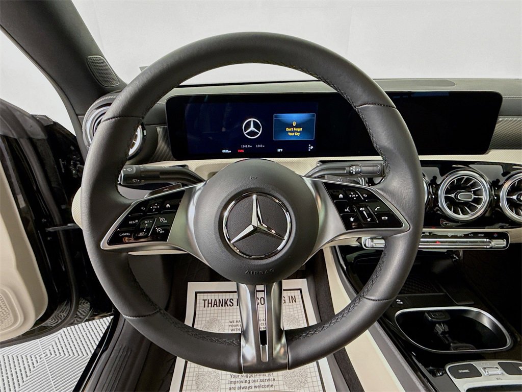 Used 2025 Mercedes-Benz CLA 250 4MATIC image 12