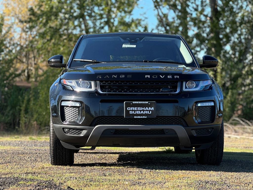 Used 2019 Land Rover Range Rover Evoque SE Premium image 2