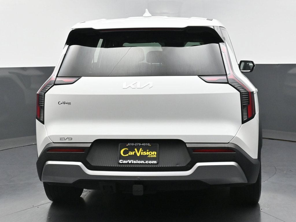 Used 2024 Kia EV9 Light image 4