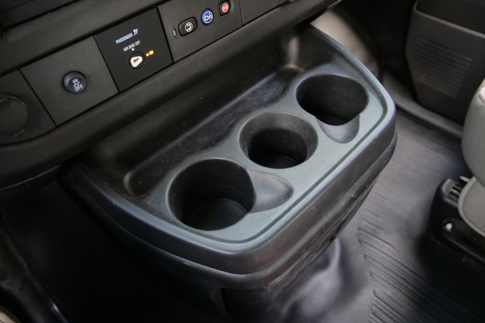 Used 2018 GMC Savana 3500 w/ Driver Convenience Package image 17