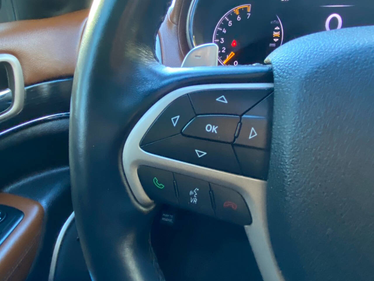 Used 2017 Jeep Grand Cherokee Summit w/ Platinum Series Group image 27