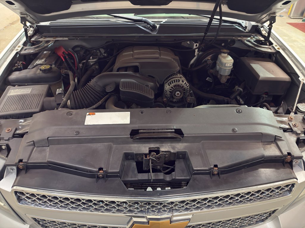 Used 2013 Chevrolet Avalanche LT w/ All-Star Edition image 33