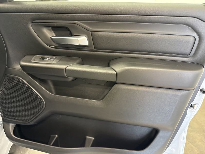 New 2026 RAM 1500 Express AWD/4WD image 9