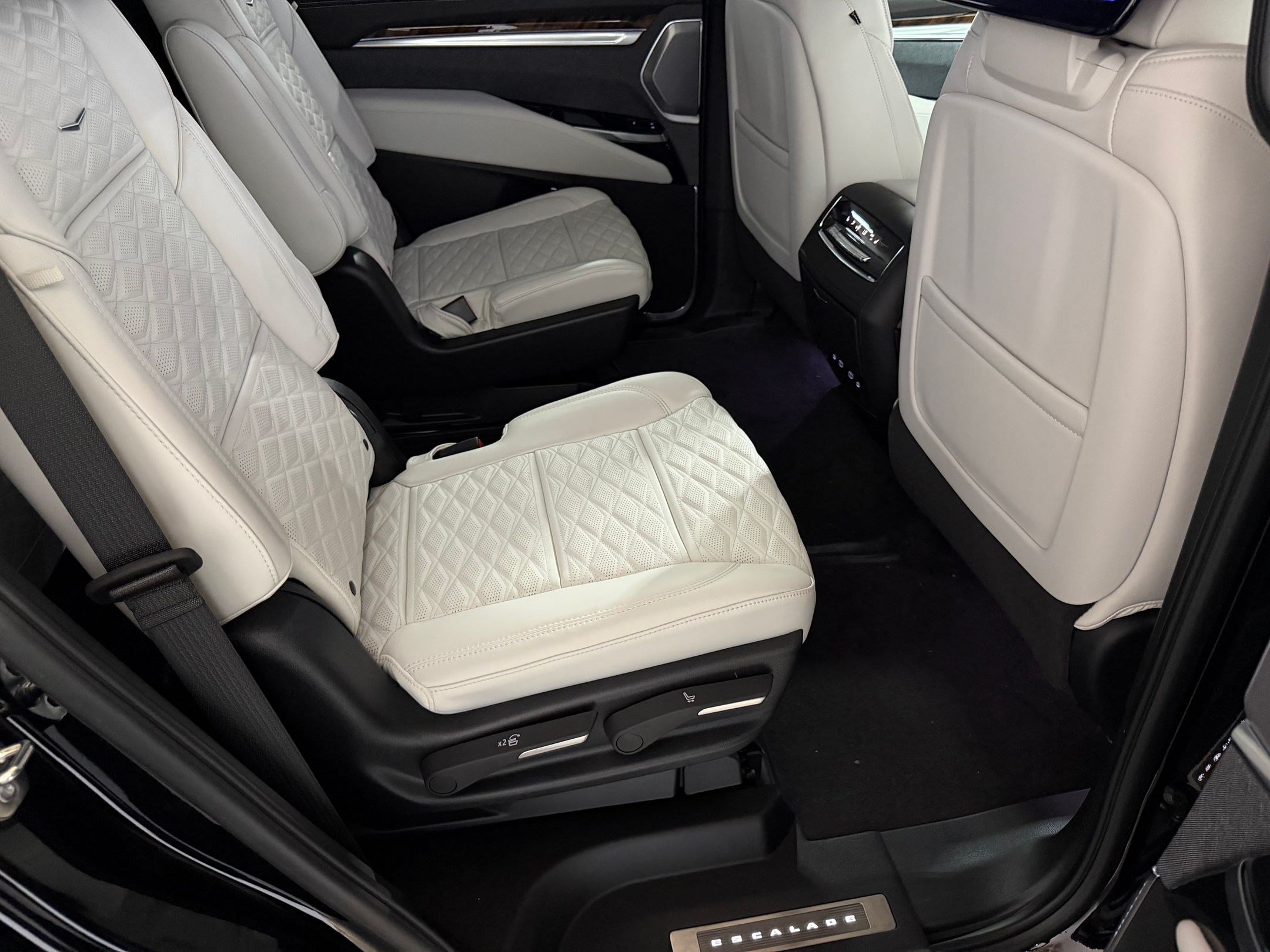 New 2026 Cadillac Escalade Platinum Sport AWD/4WD image 61