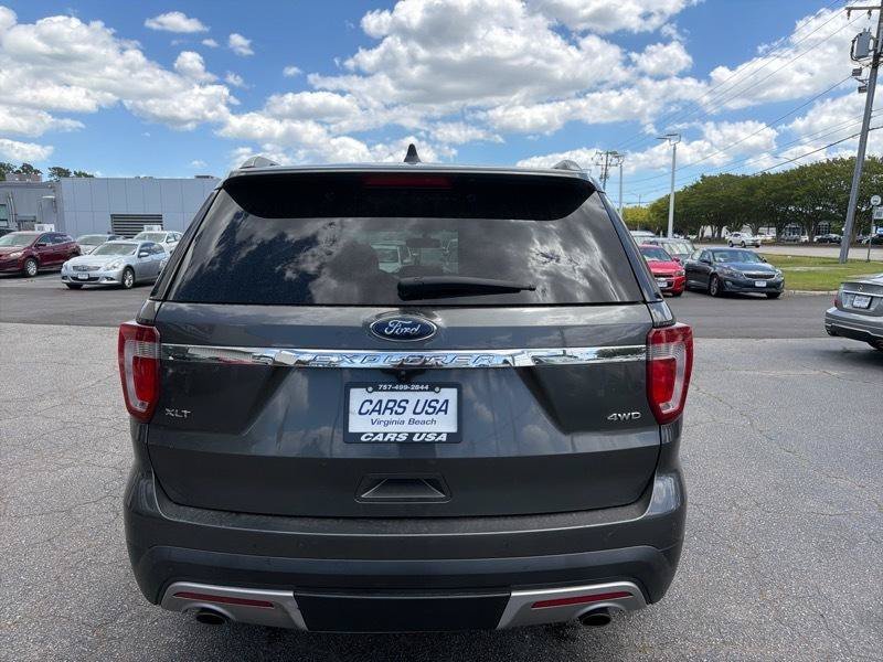 Used 2016 Ford Explorer XLT w/ Equipment Group 201A AWD/4WD image 9