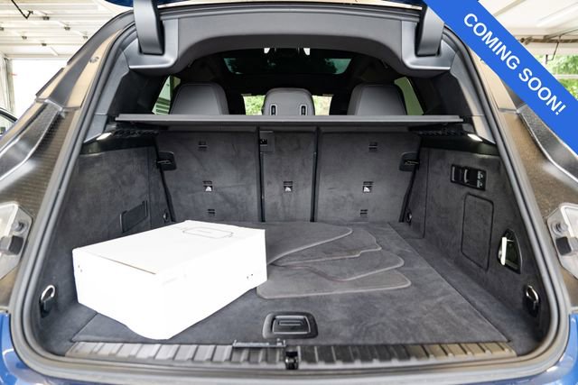 Used 2022 BMW iX xDrive50 w/ Premium Package AWD/4WD image 8