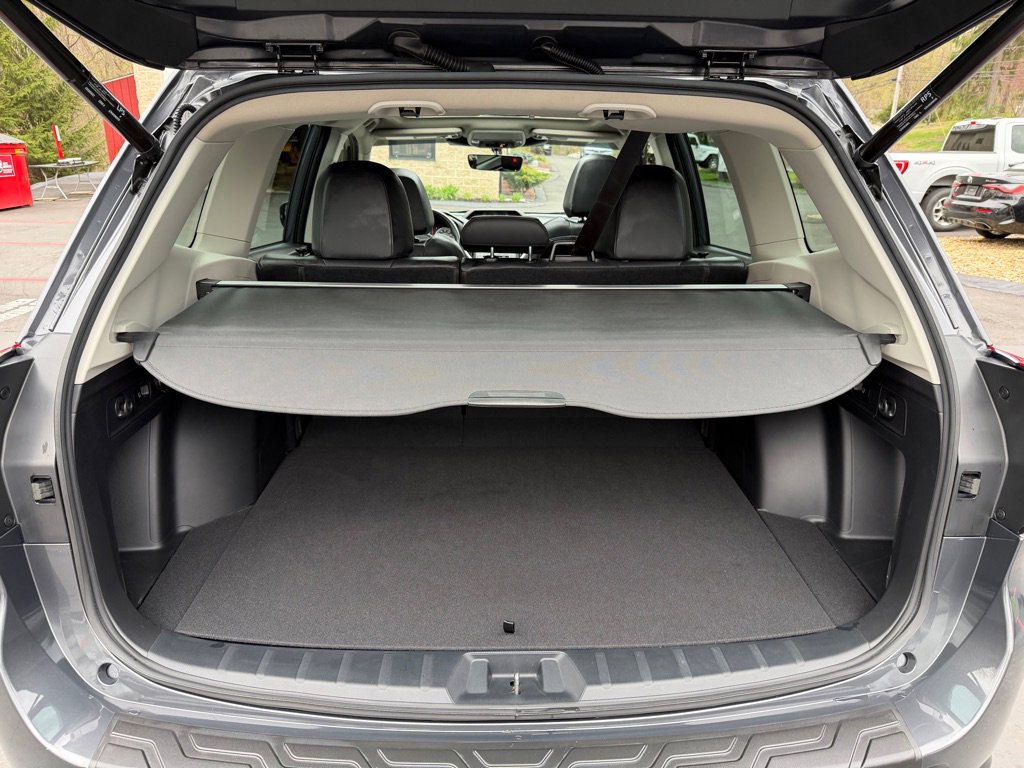Used 2023 Subaru Forester Limited AWD/4WD image 16
