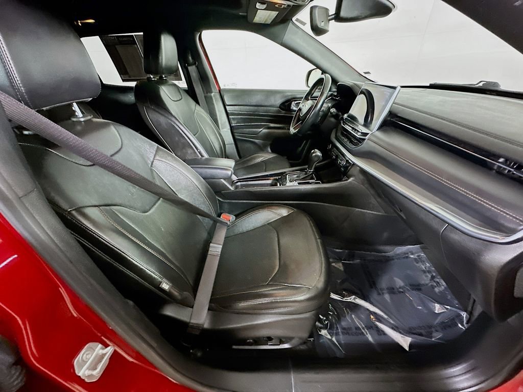 Used 2022 Jeep Compass High Altitude w/ (RED) Package image 12