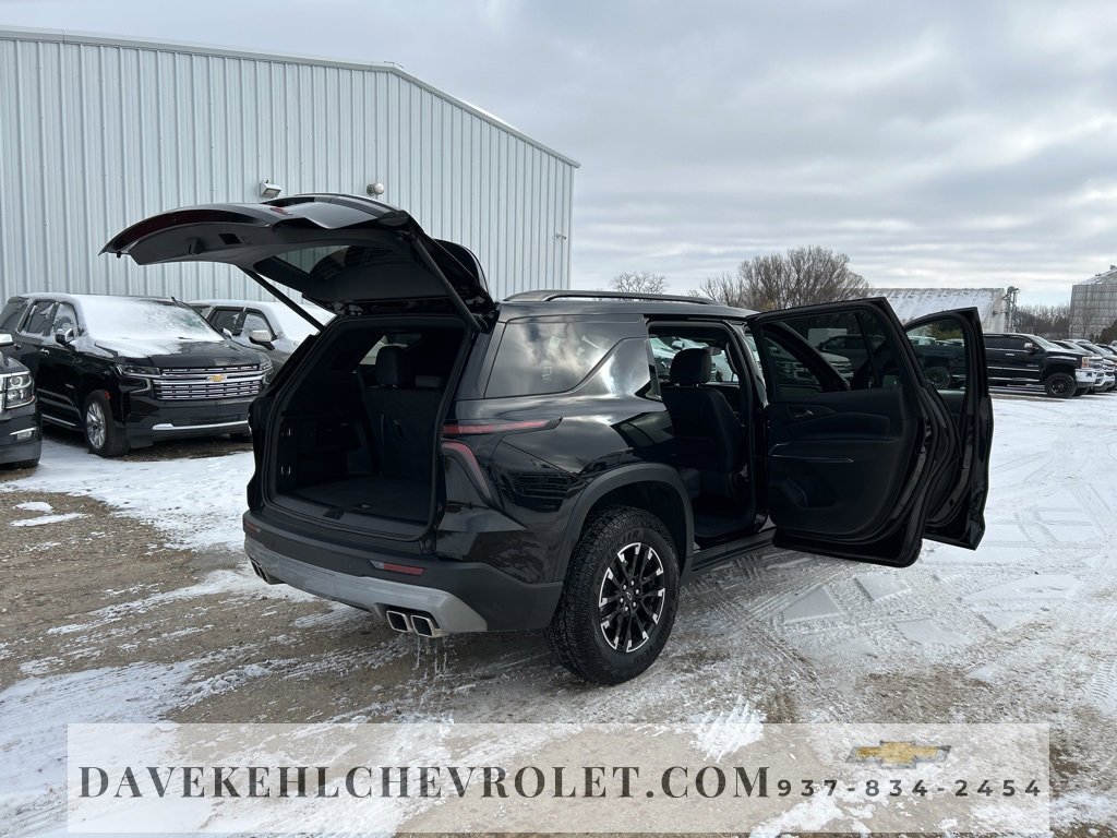 Used 2025 Chevrolet Traverse Z71 w/ Driver Confidence Package image 29