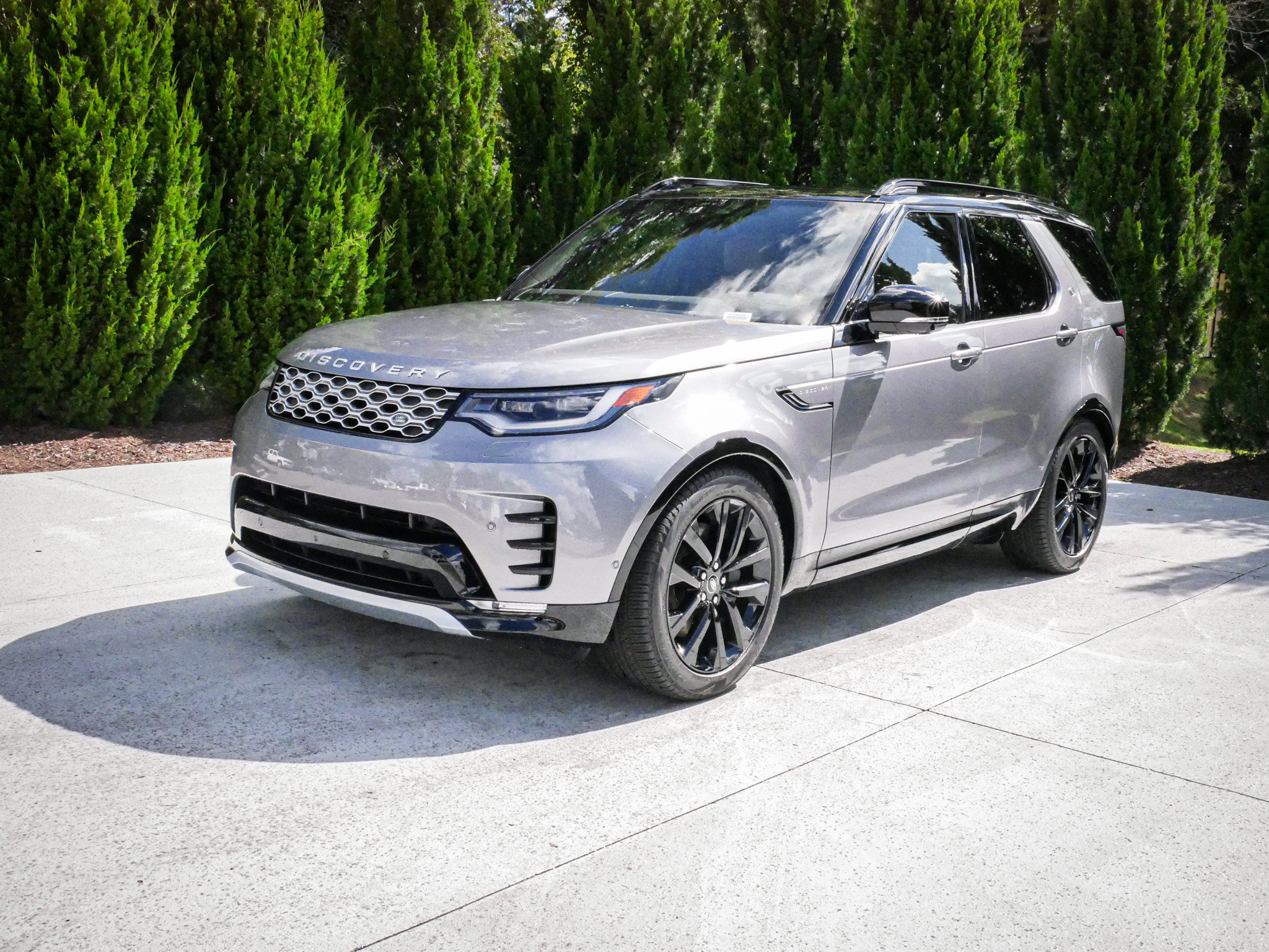 Used 2026 Land Rover Discovery Limited Edition AWD/4WD image 5