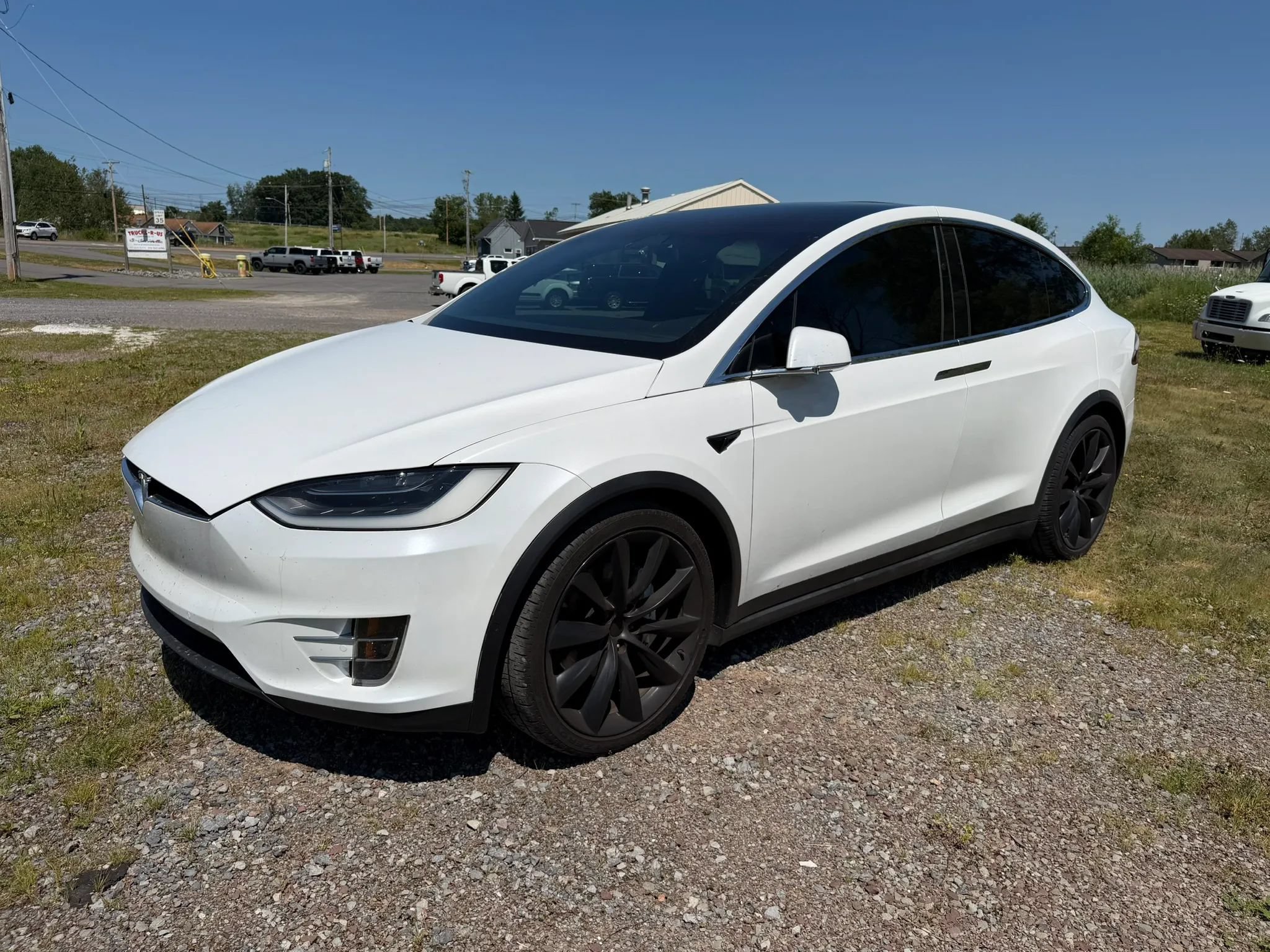 Used 2016 Tesla Model X 90D AWD/4WD image 1