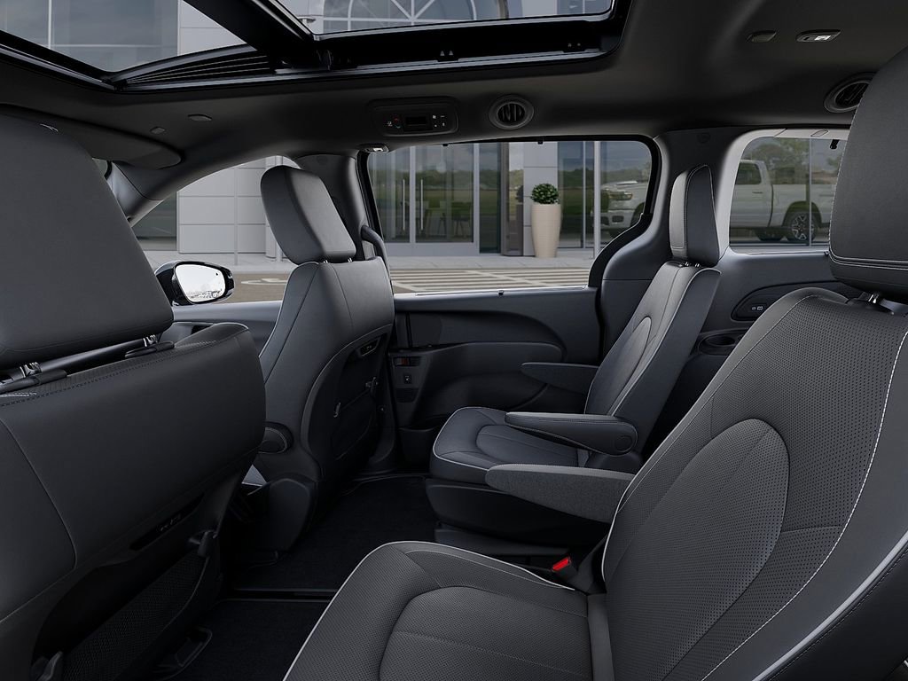 New 2026 Chrysler Pacifica Limited w/ S Appearance Package image 23