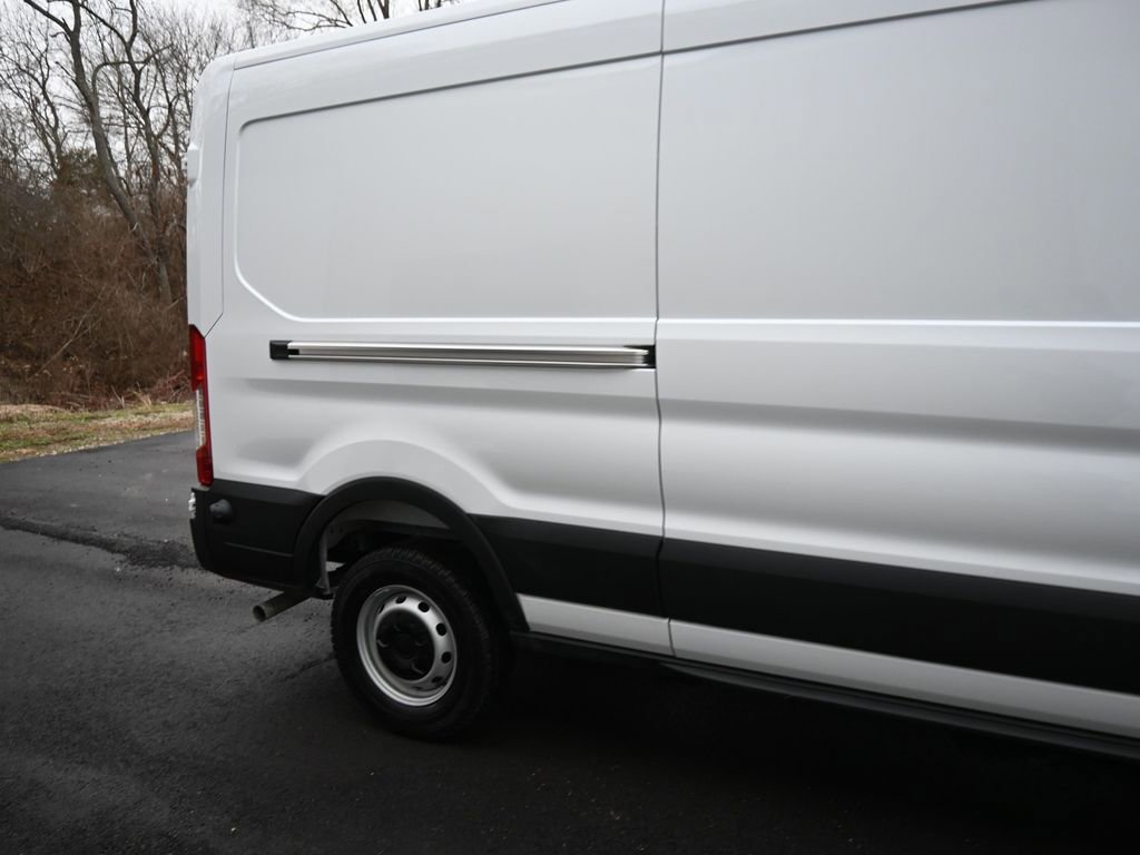 New 2026 Ford Transit 250 148 Medium Roof w/ Load Area Protection Package image 8