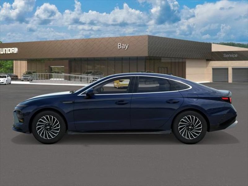 New 2026 Hyundai Sonata Limited FWD image 3