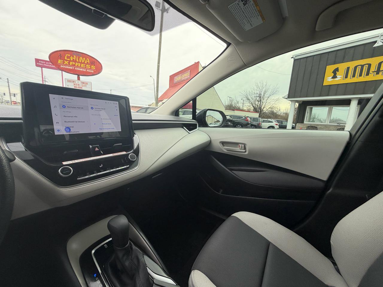 Used 2025 Toyota Corolla LE image 21