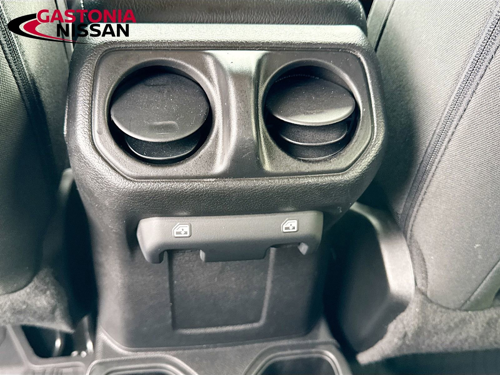 Used 2021 Jeep Gladiator Willys image 33