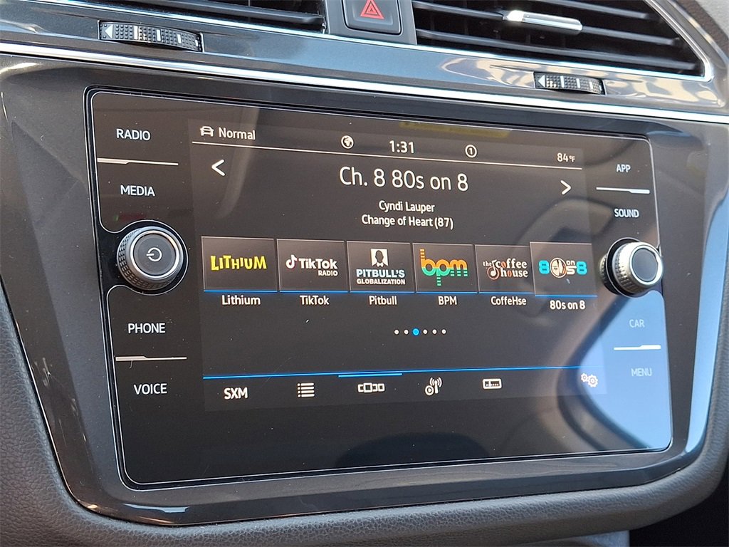 Used 2022 Volkswagen Tiguan SE image 18