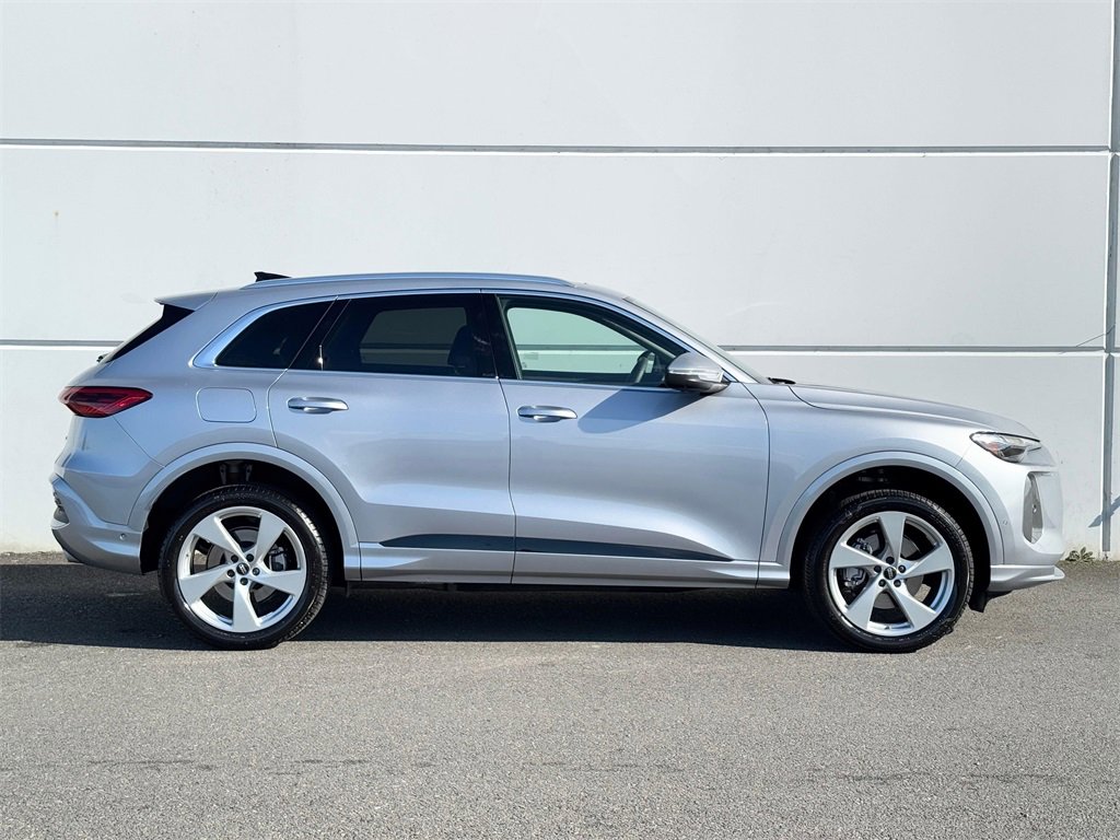 Used 2025 Audi Q5 Premium Plus image 8