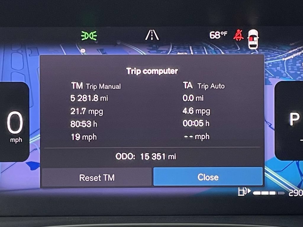 Used 2023 Volvo XC40 B5 Plus w/ Protection Package Premier AWD/4WD image 15