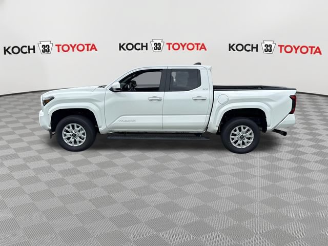 Certified 2025 Toyota Tacoma SR5 AWD/4WD image 4