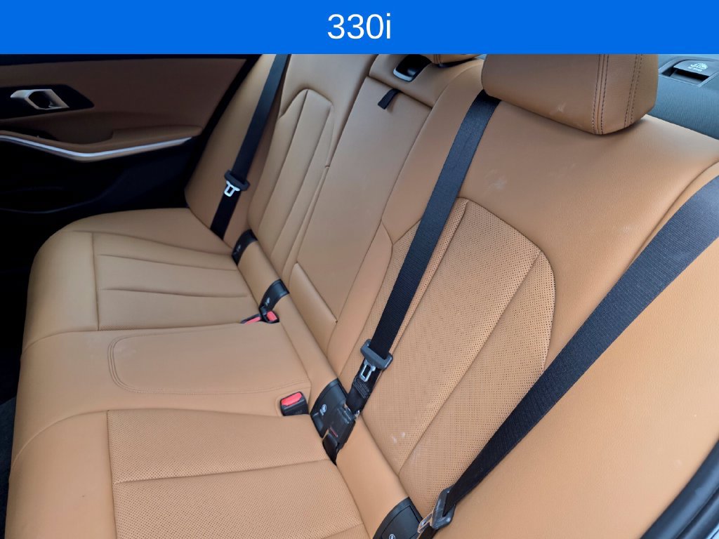 Used 2024 BMW 330i Sedan w/ Convenience Package RWD image 16