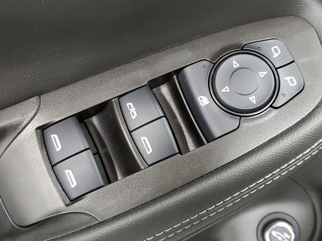 Used 2023 Buick Encore GX Select w/ Sport Touring Package FWD image 29