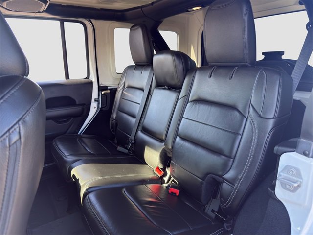 Used 2018 Jeep Wrangler Unlimited Sahara w/ Uconnect 4C Nav & Sound Group image 13