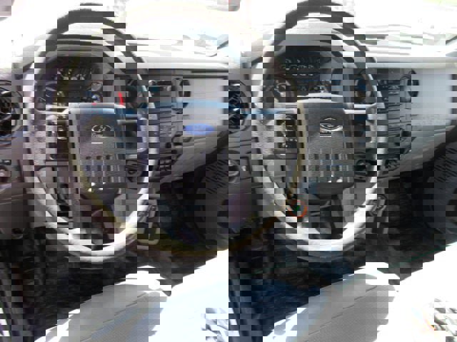 Used 2019 Ford F750 2WD Crew Cab Super Duty image 9