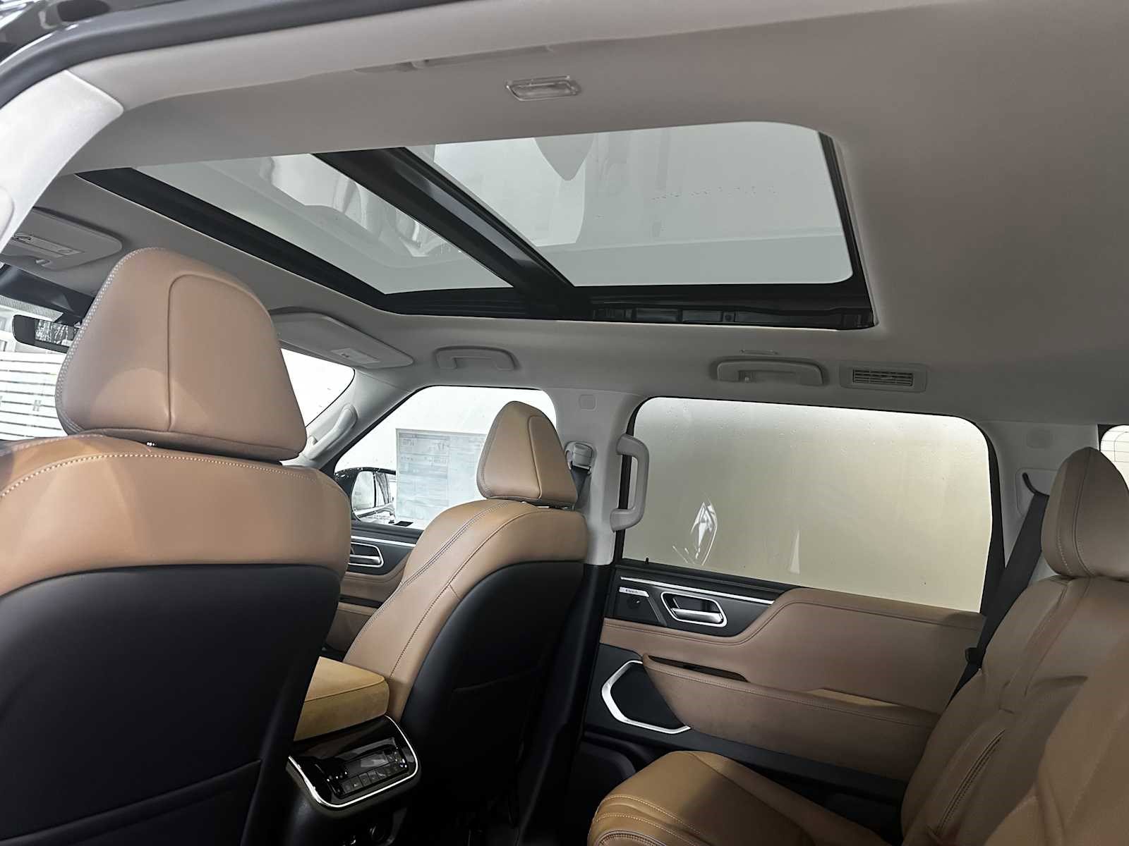 New 2026 INFINITI QX80 Luxe w/ Cargo Package image 9