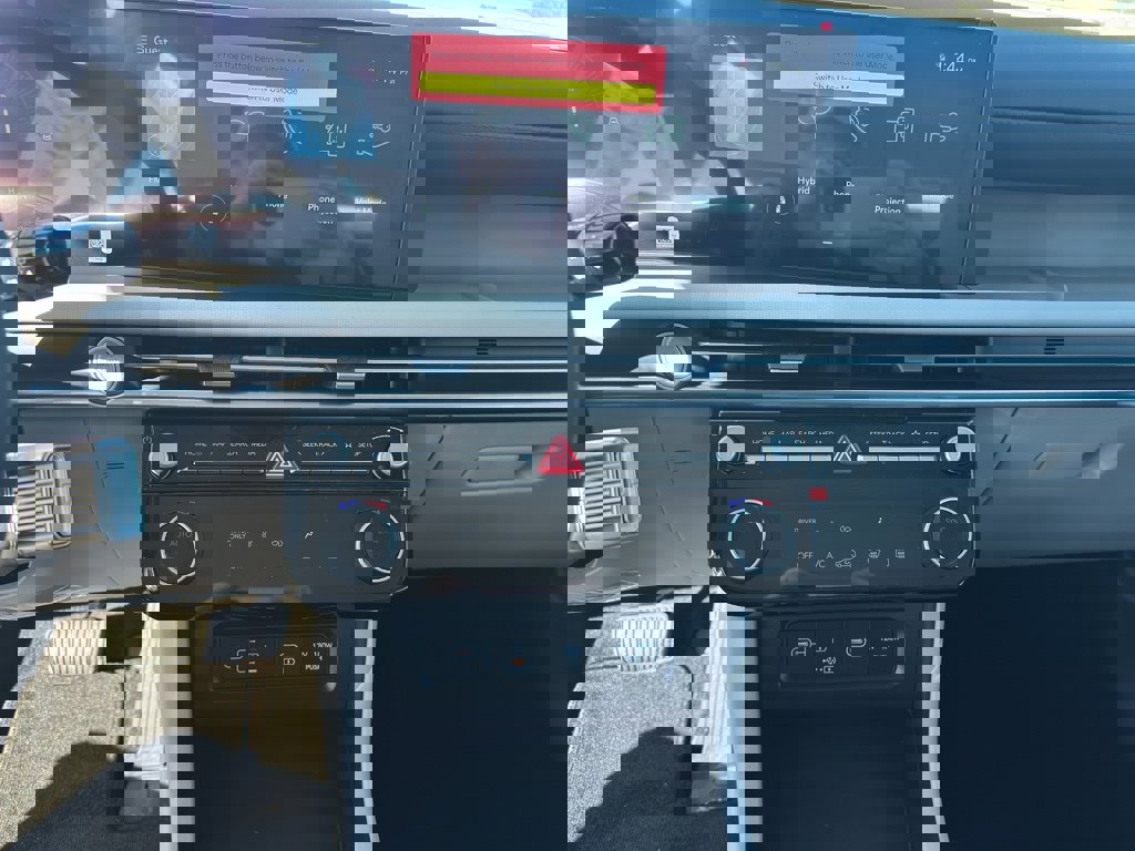 New 2026 Hyundai Tucson Blue SE image 18