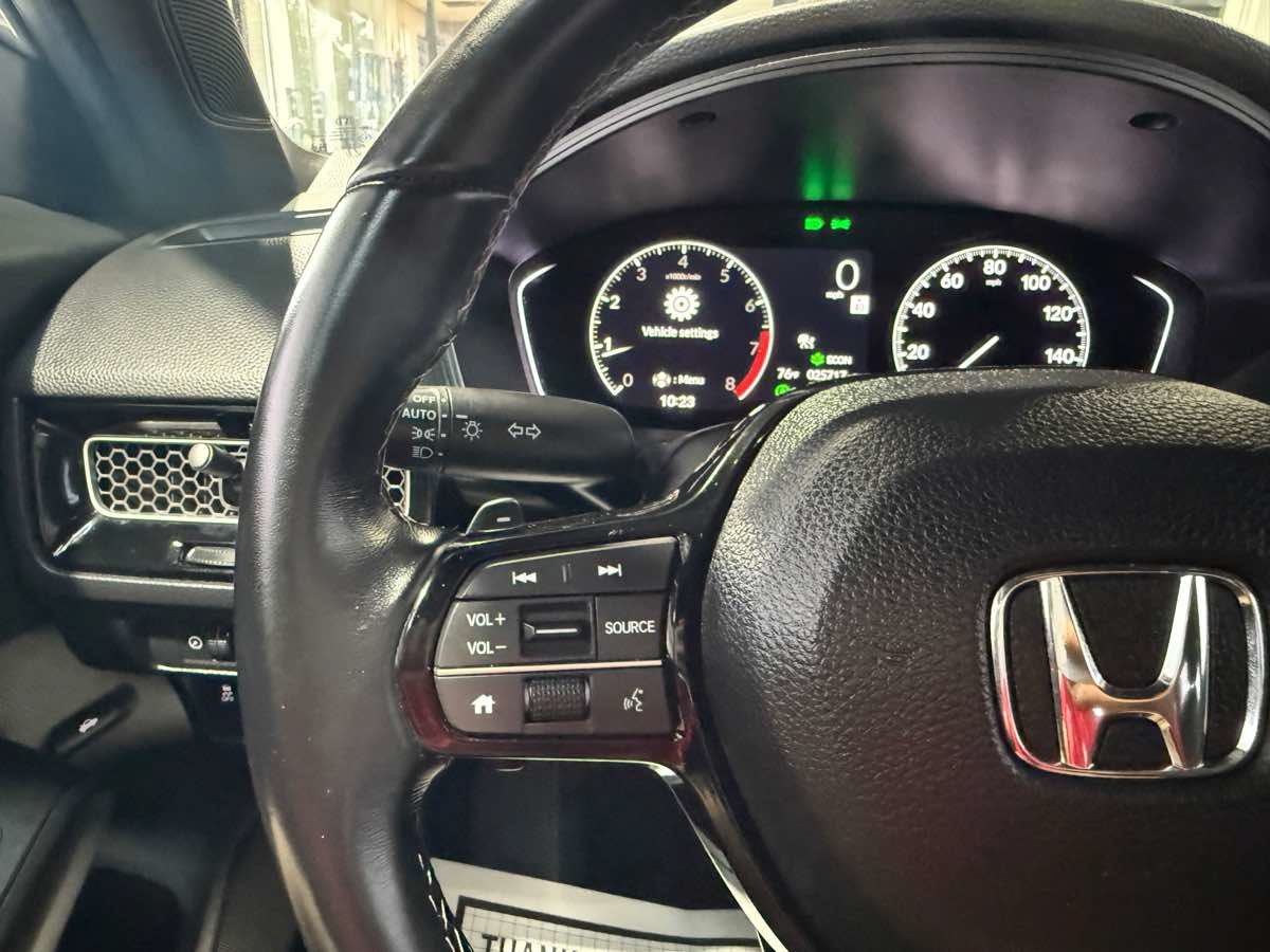 Used 2025 Honda Civic Sport image 13