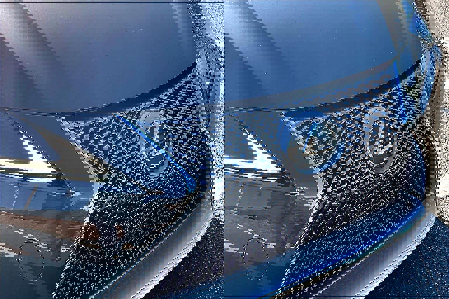 Used 2018 Lexus LC 500 Coupe w/ Sport Package image 28