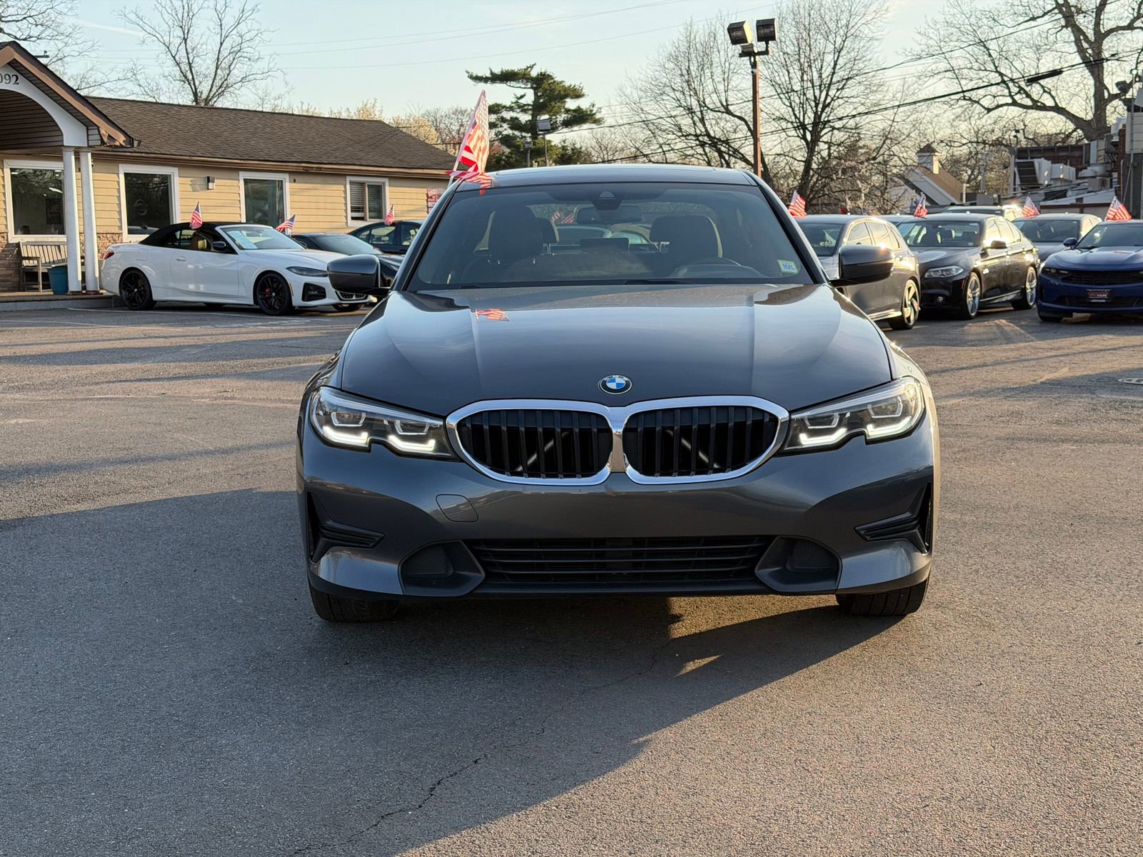 Used 2019 BMW 330i xDrive Sedan AWD/4WD image 2