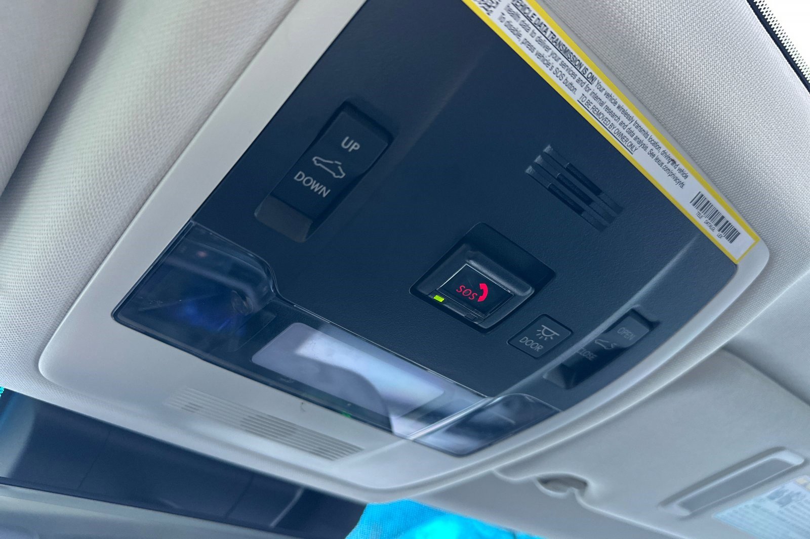 Certified 2025 Lexus ES 300h w/ Premium Package image 22