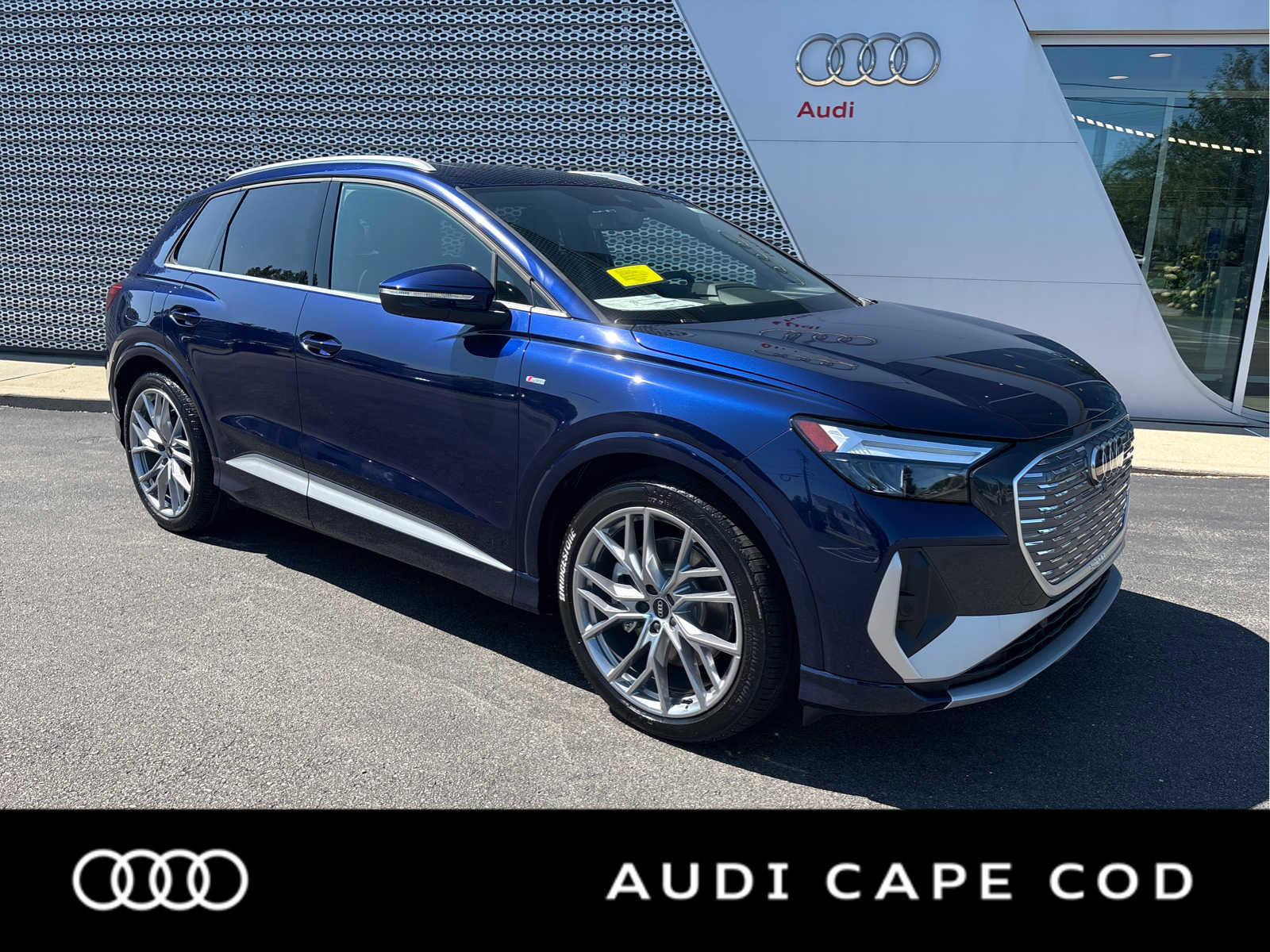 New 2025 Audi Q4 e-tron Premium Plus