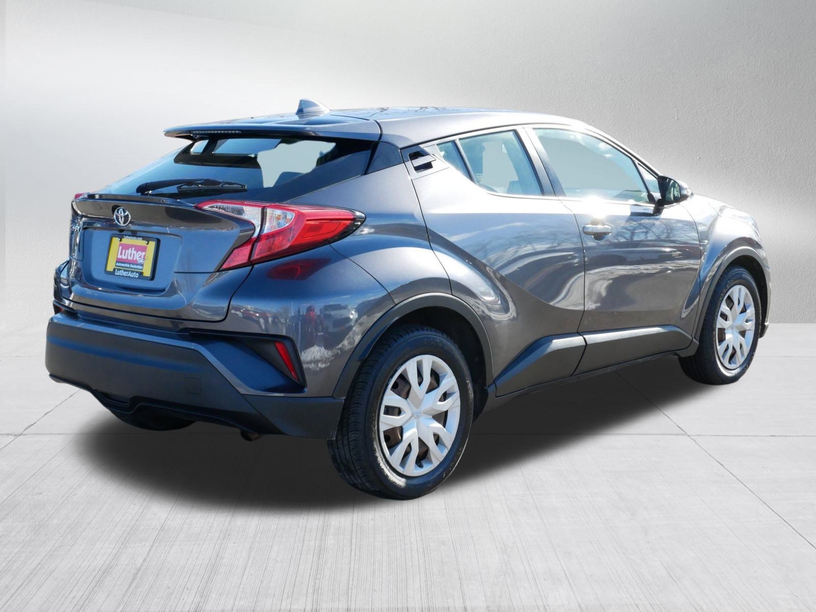 Used 2021 Toyota C-HR LE image 7