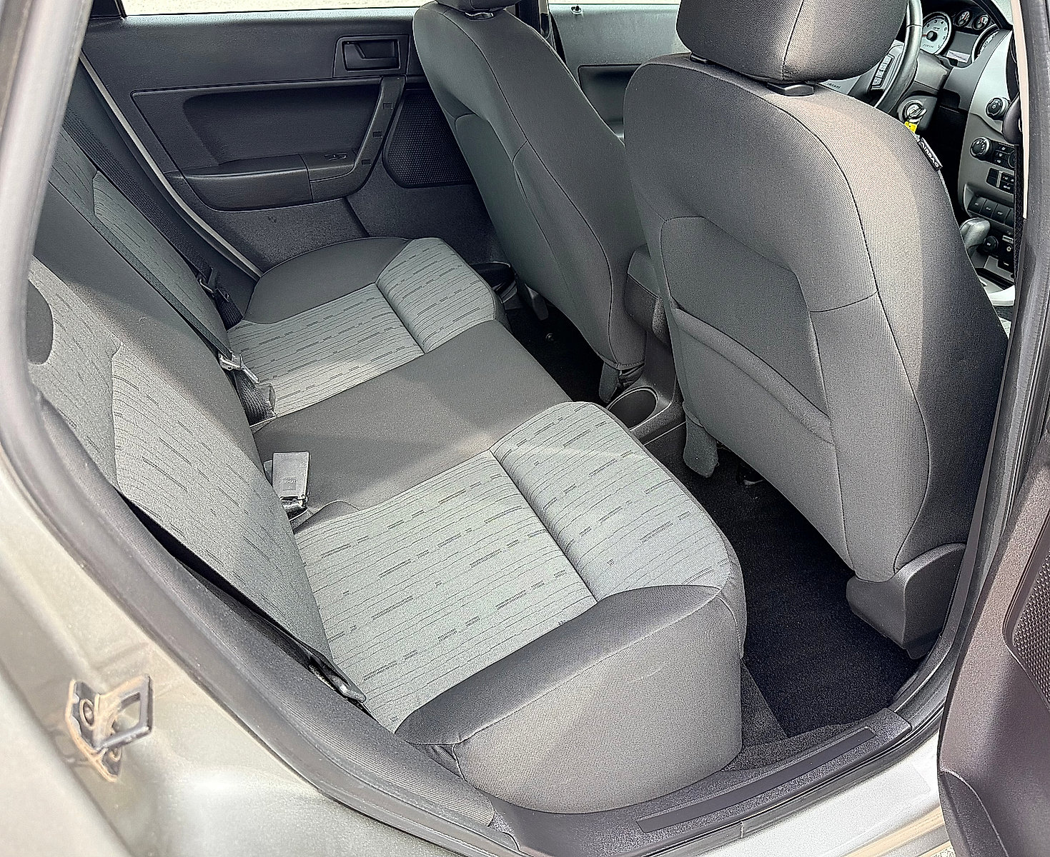 Used 2008 Ford Focus SE FWD image 29