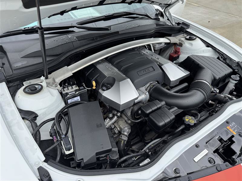 Used 2015 Chevrolet Camaro SS w/ RS Package RWD image 10