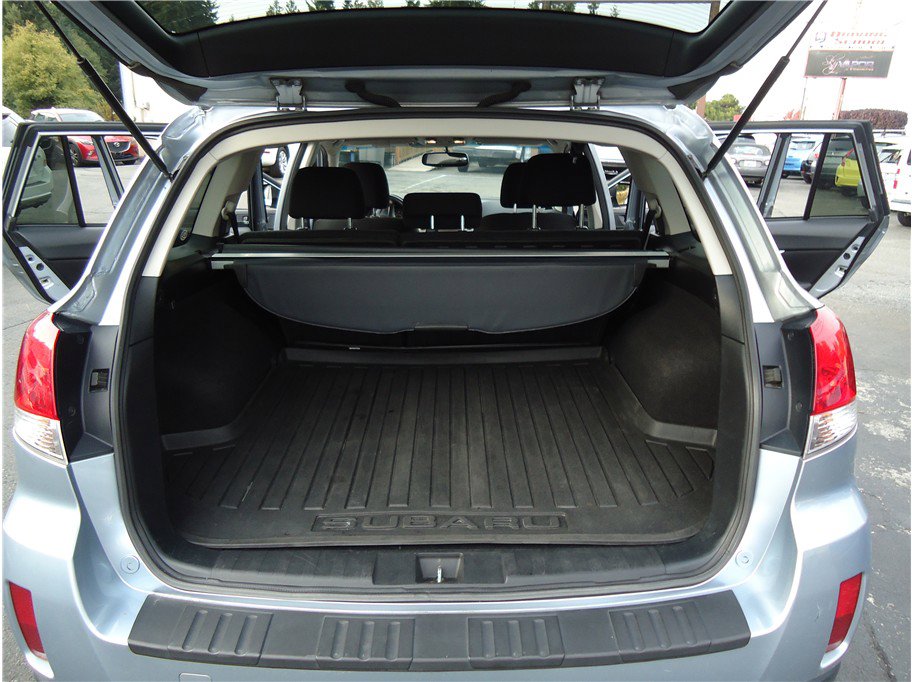 Used 2014 Subaru Outback 2.5i Premium w/ Moonroof Package AWD/4WD image 17