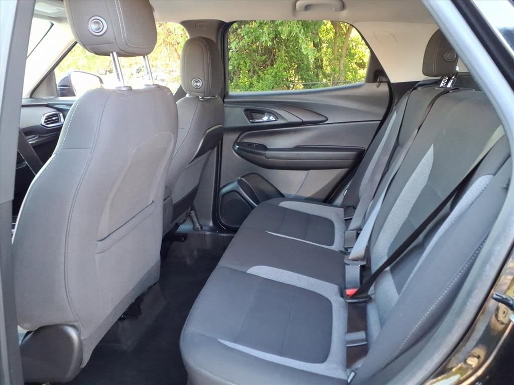 Certified 2022 Chevrolet TrailBlazer LT w/ Convenience Package FWD image 12