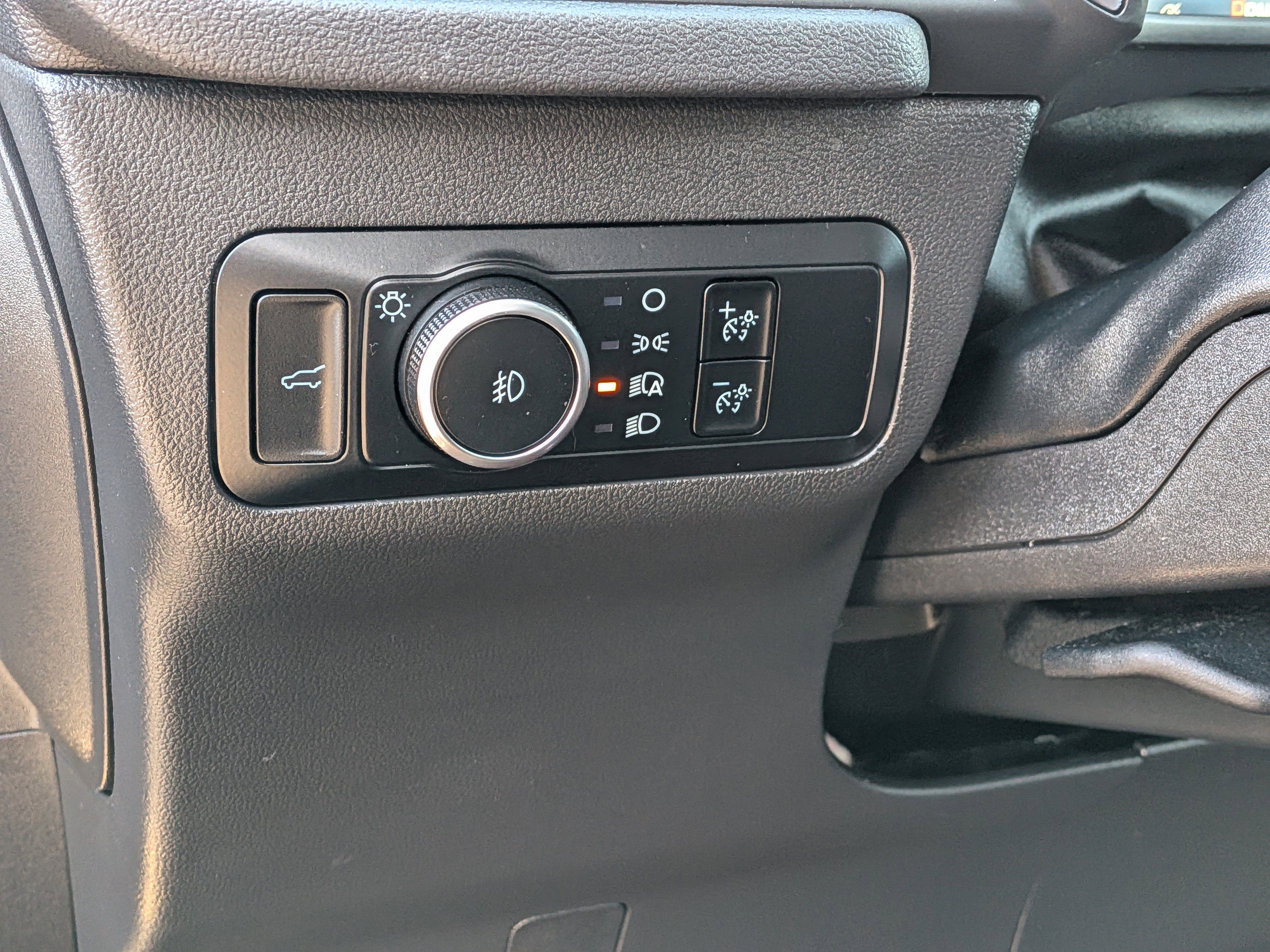 Used 2023 Ford Escape Platinum image 15