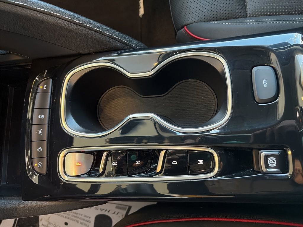 Used 2023 Buick Envision Essence w/ Technology Package I image 14