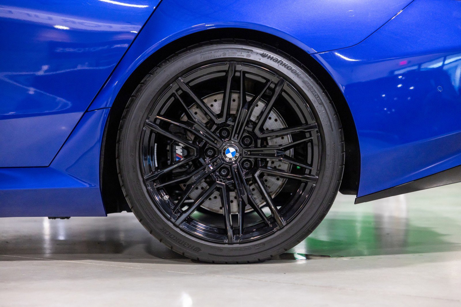 Used 2025 BMW M5 w/ Executive Package AWD/4WD image 17