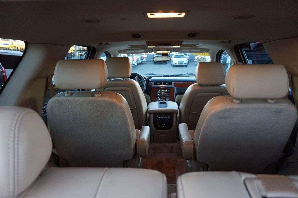 Used 2008 Chevrolet Tahoe LTZ w/ LTZ Preferred Equipment Group image 9